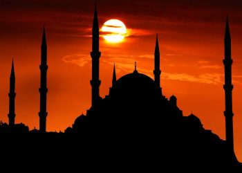 Ələm olan məsciddə namazın hökmü