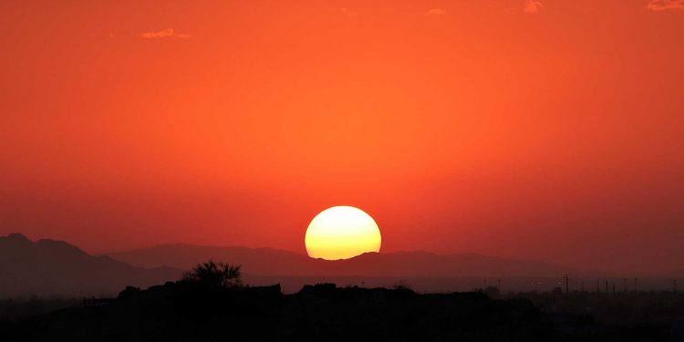 Günəşi qara palçıqlı bir çeşmədə batan gördü