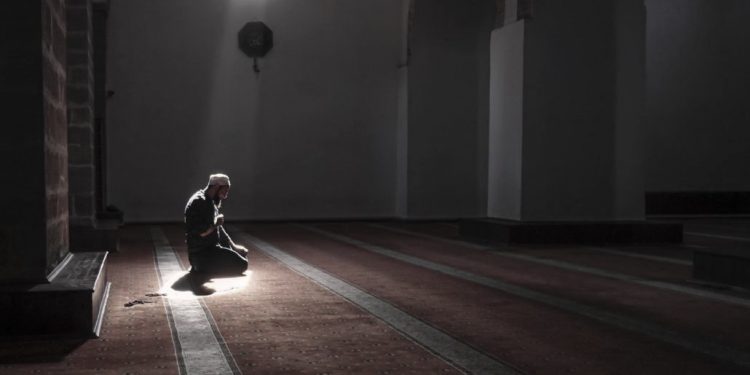 Qəsdən tərk olunan namazın qəzası